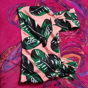 Somewhat like a bra or crop top